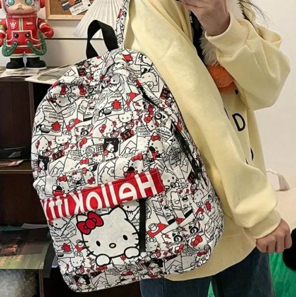 Hello Kitty Backpack - Picture 3 of 10